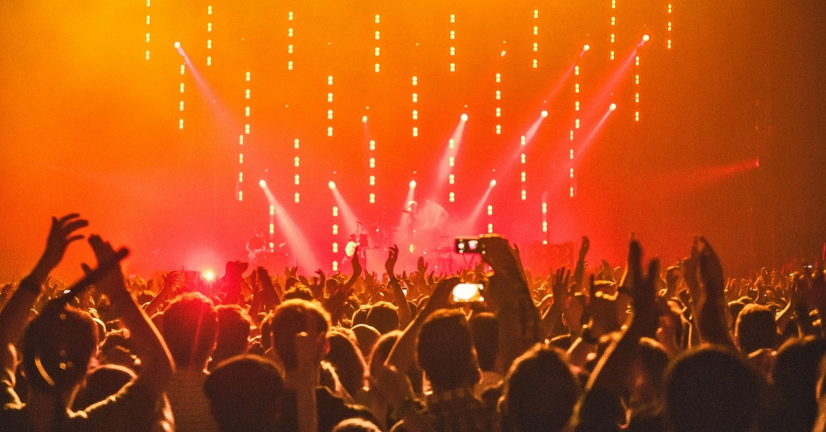 صورة توضح حفلات ليالي الوثبة ضمن مهرجان الشيخ زايد في أبوظبي