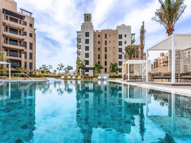 pool in Madinat Jumeirah Living 