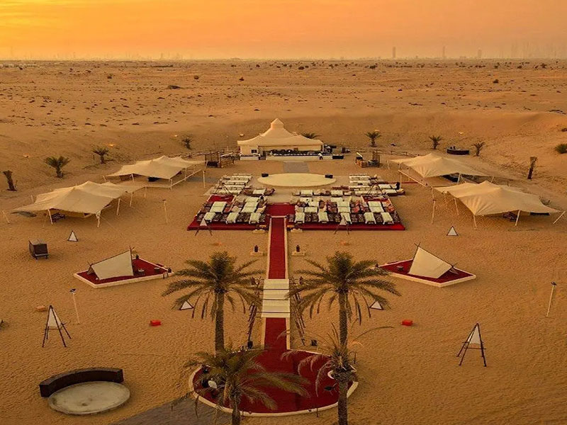 camp in the desert 