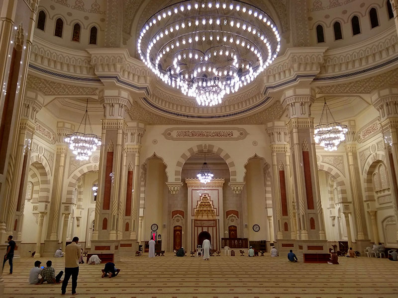 مسجد النور من الداخل 