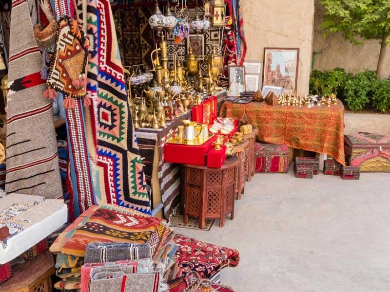 سوق القرية التراثية في ابوظبي