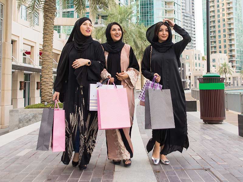 shopping in UAE