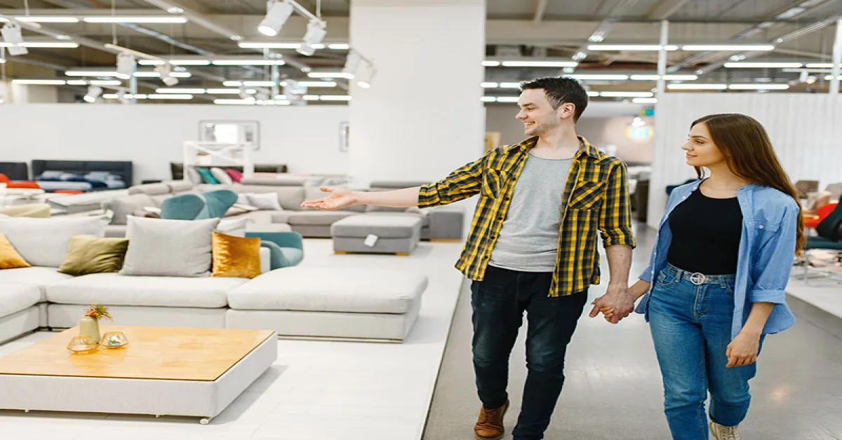 A couple doing shopping at Ajman China Mall