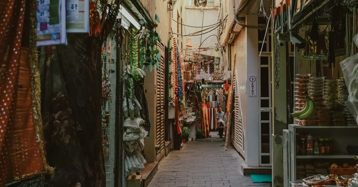 سوق العين في الإمارات