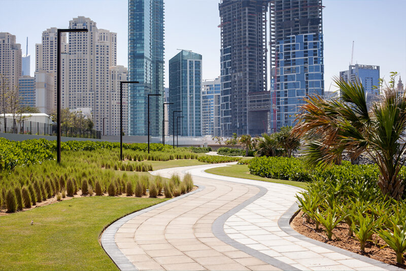 Advantages and Disadvantages of Residing in Jumeirah Lake Towers Advantages and Disadvantages of Residing in Jumeirah Lake Towers