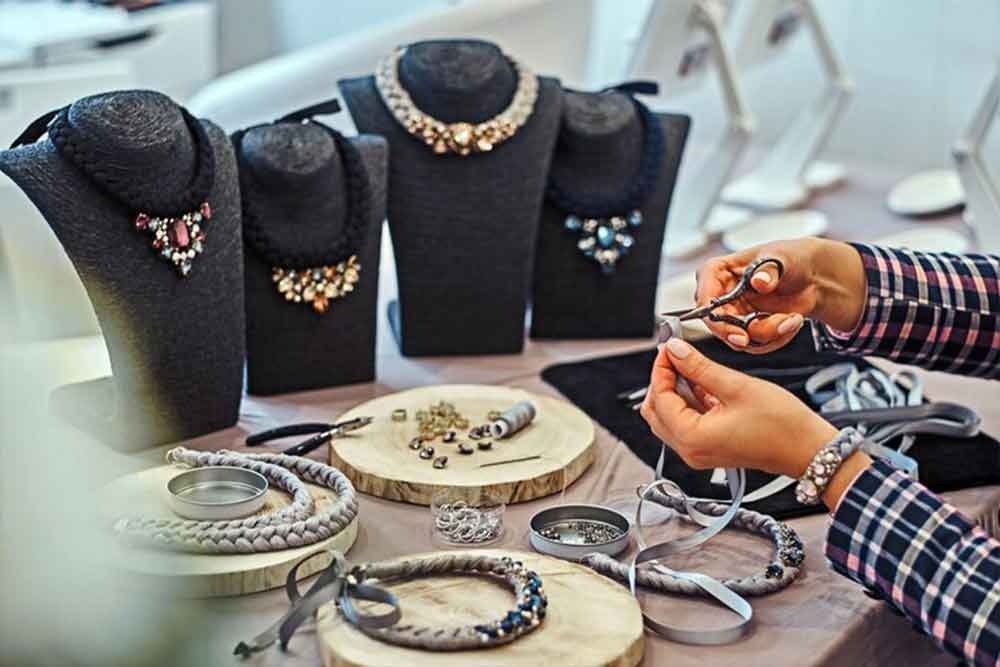 a shop at gold and diamond park