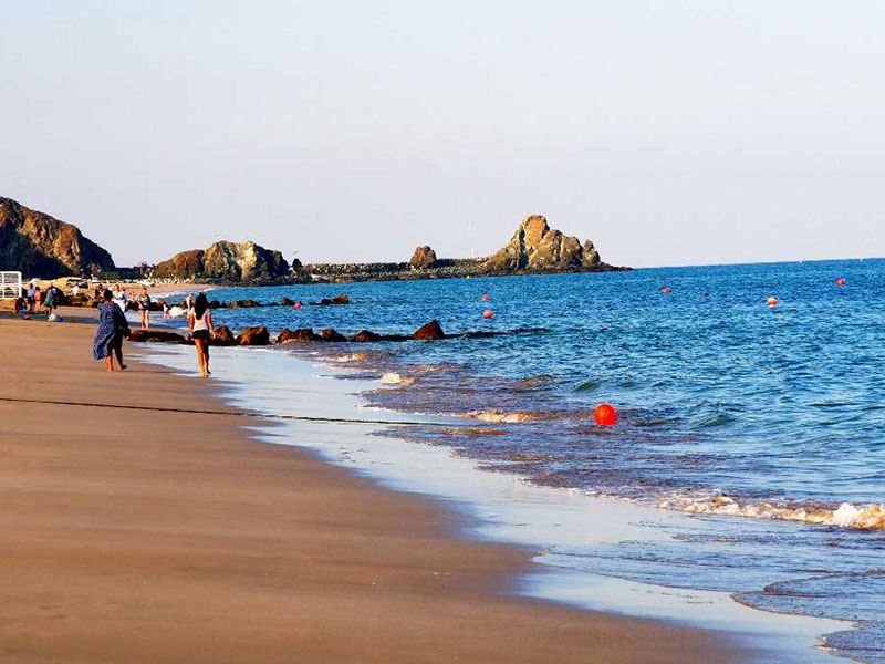 rocks Beach