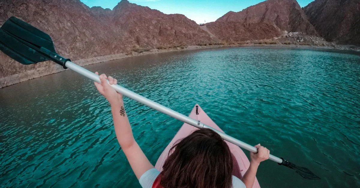 Kayaking in Hatta, Dubai