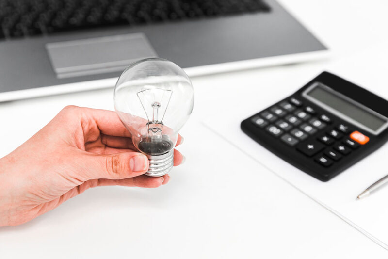 reducing electricity bills on vacations
