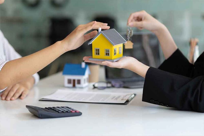 Cash vs Mortgage: Which Option Is Better?