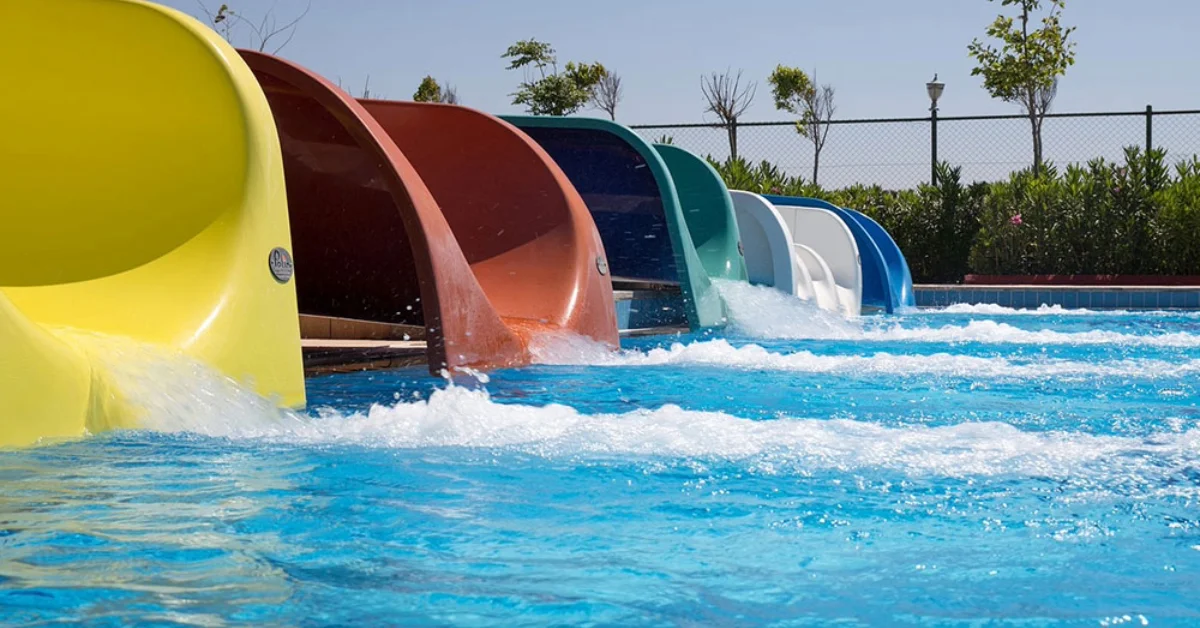 The wave pool at Wild Wadi Waterpark
