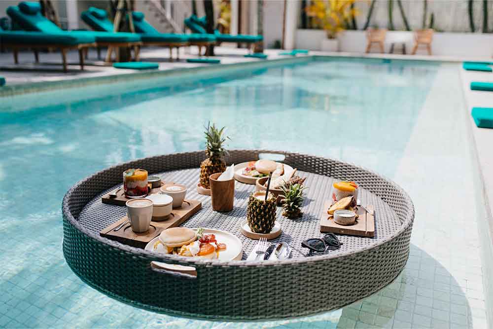 Experiences at aura skypool