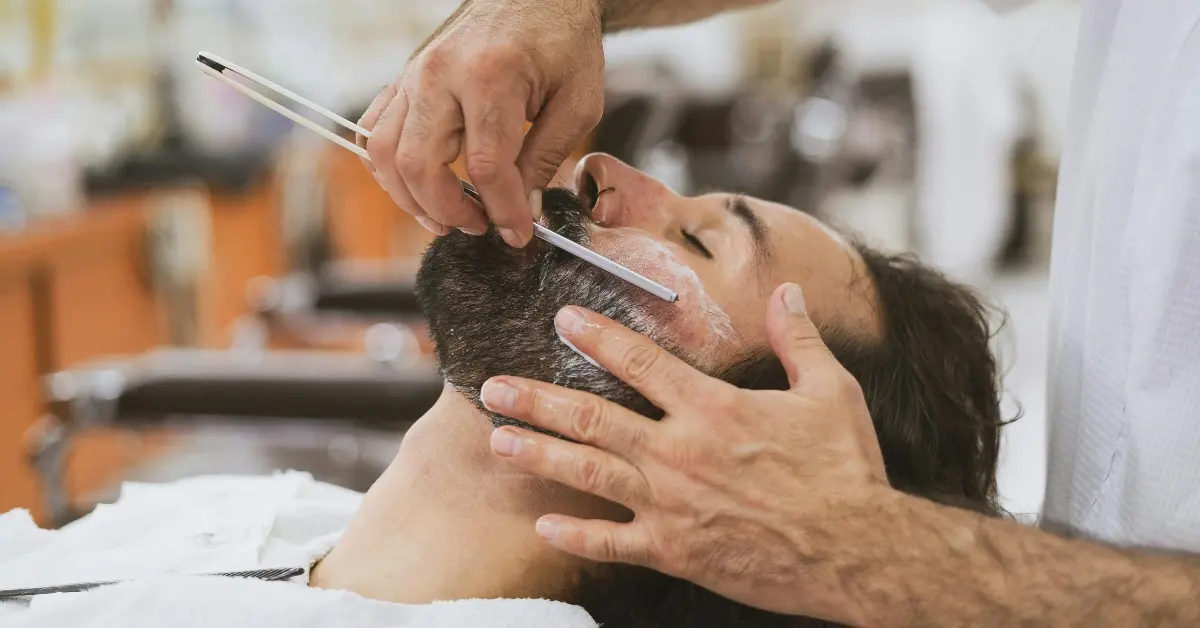 صورة توضح الخدمات في أفضل صالونات رجالية في أبوظبي