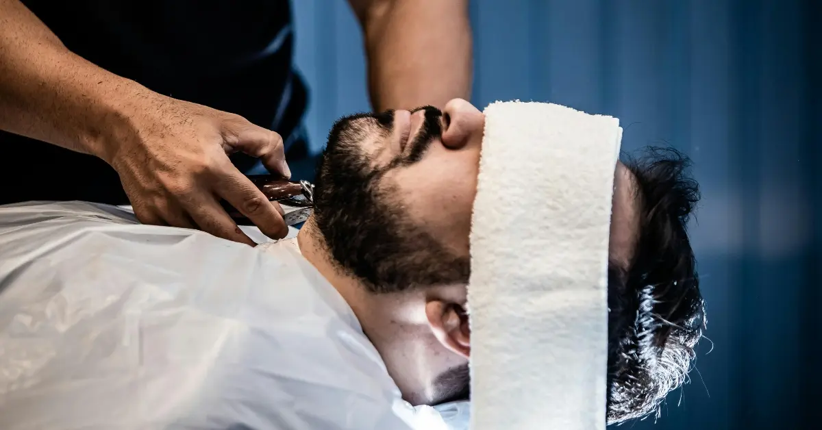 صورة توضيحية للعناية في الصالونات الرجالية في أبوظبي