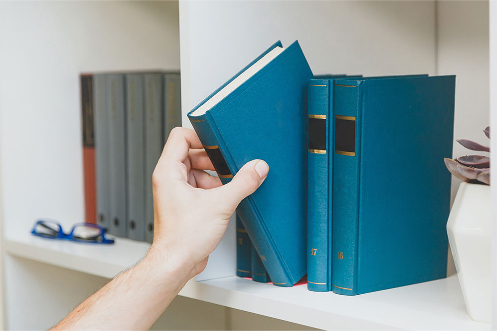 al safa library book collection