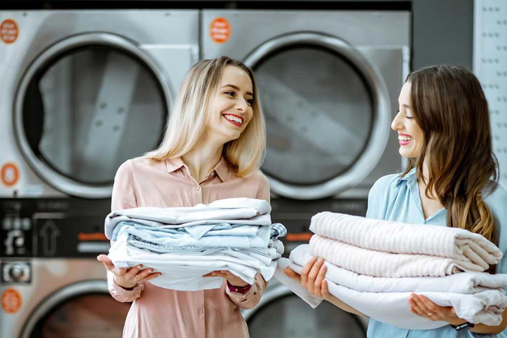 توفر محلات غسيل الملابس الوقت للسيدات العاملات