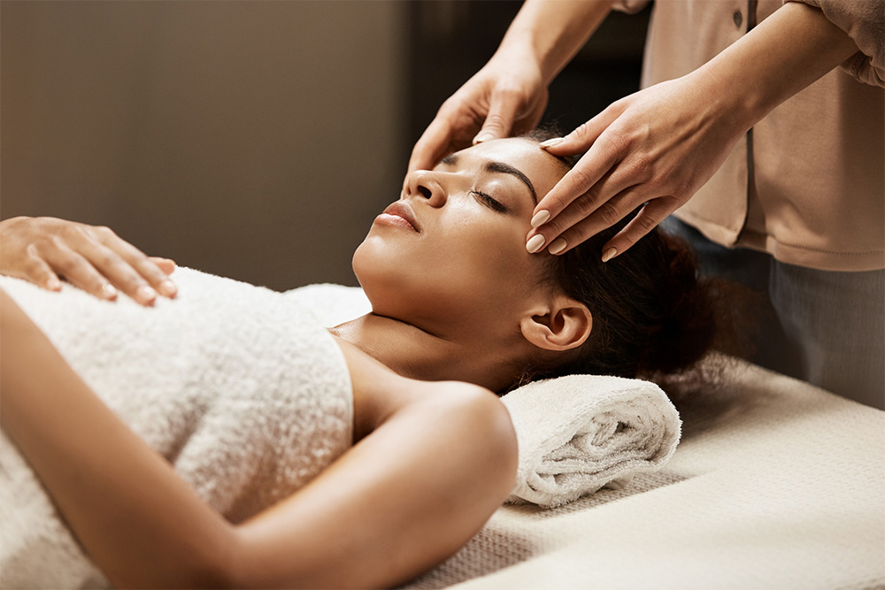 relaxing spa at chinatown in dubai mall