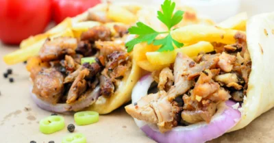 Shawarma platter served neatly with sliced shawarma