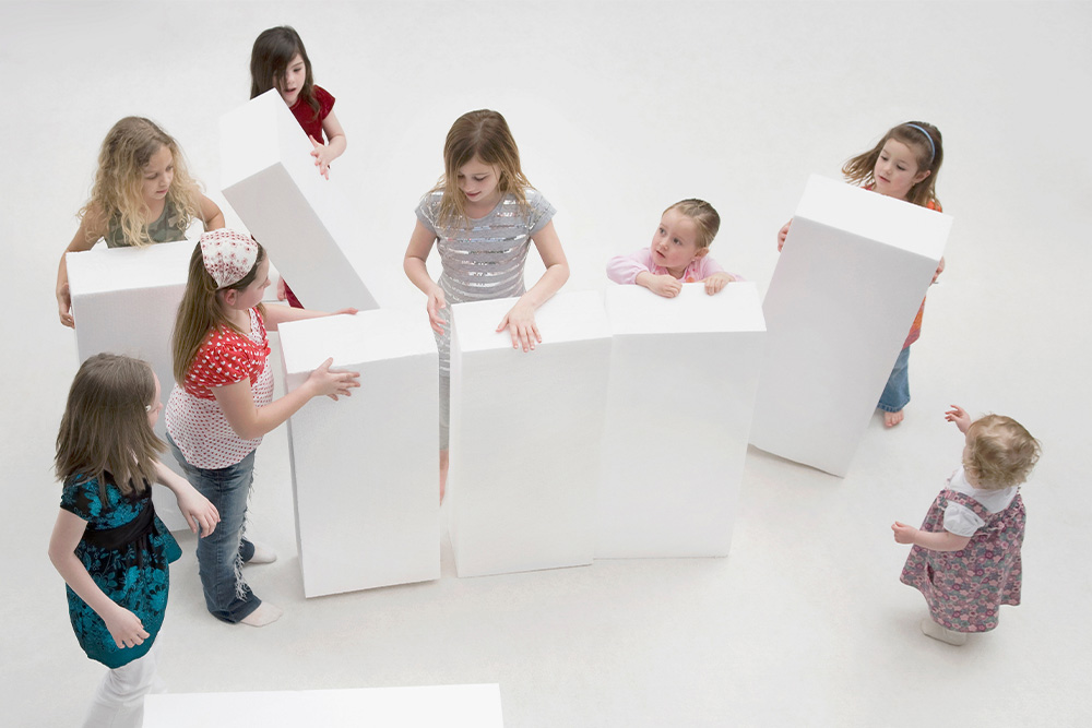 kids enjoying at tepfactor on a school trip