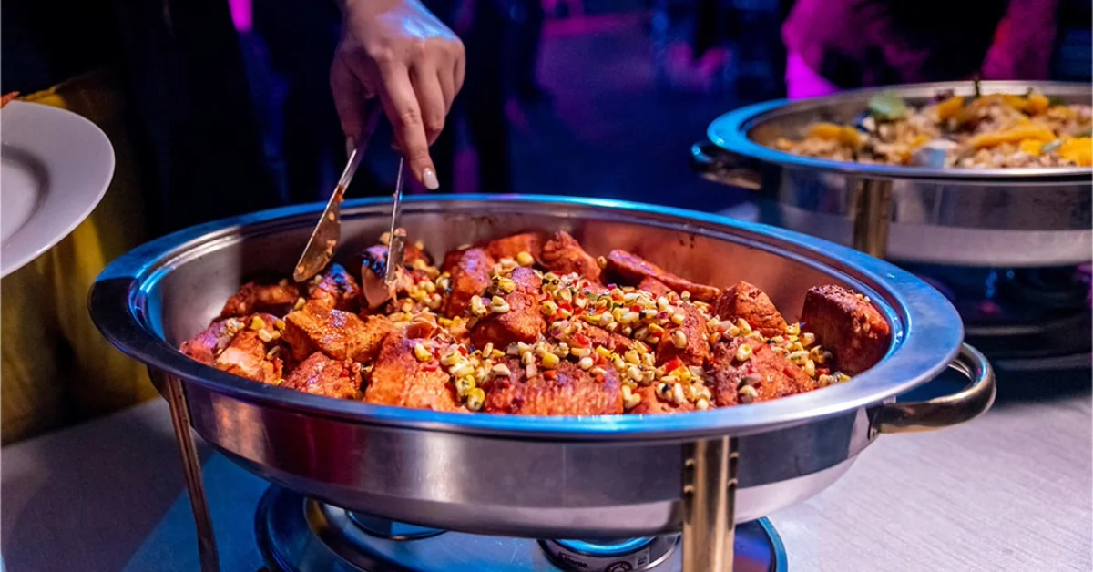 Meat and rice served in an Iftar buffet