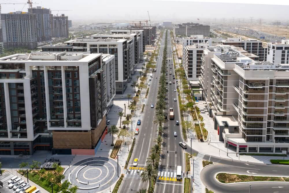 Dubai Hills Estate offers easy access to schools and other education hubs
