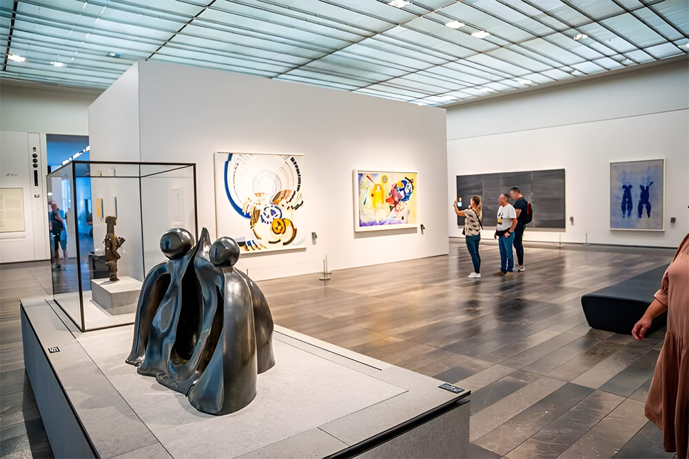 art pieces inside an art studio near DIFC sculpture park