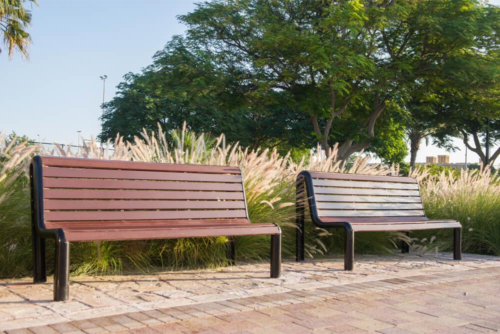 حدائق في العين