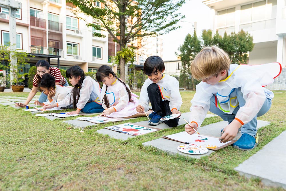 Students in a painting class in Dubai