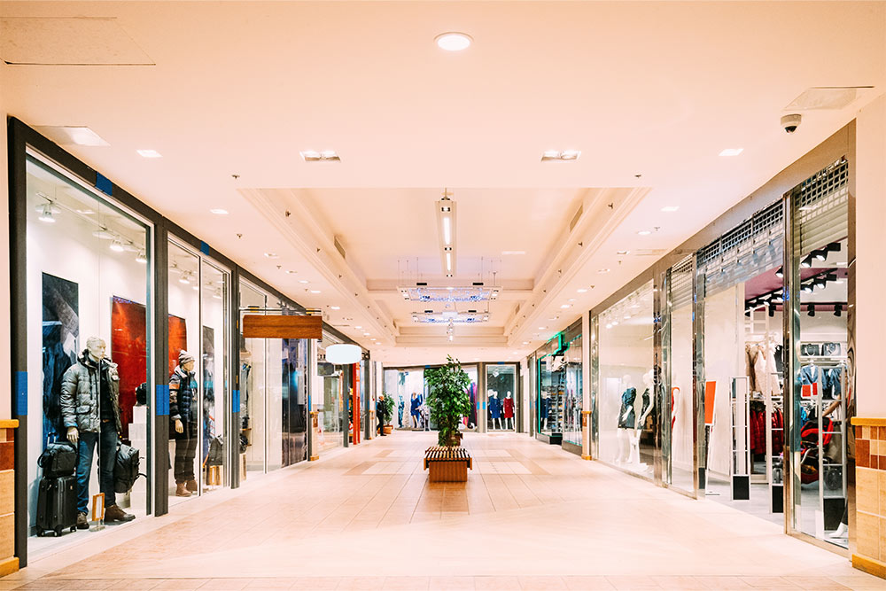 Outlets in a Modern Mall