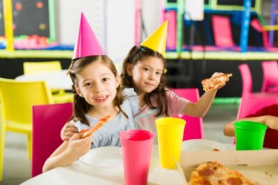 restaurants with indoor play areas in dubai