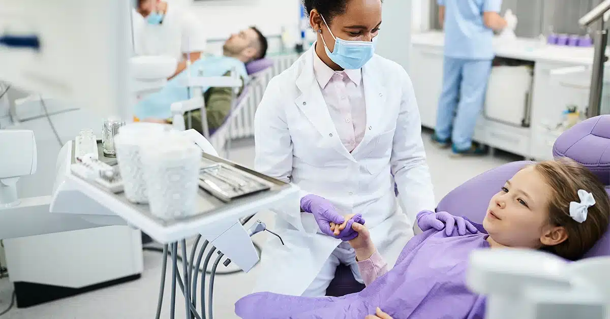 dental clinic in discovery gardens