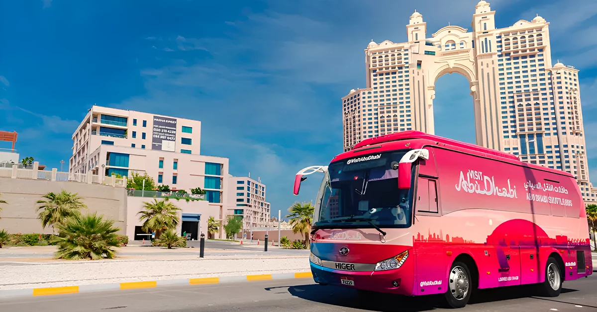 Shuttle bus connecting tourists to Palm Jumeirah