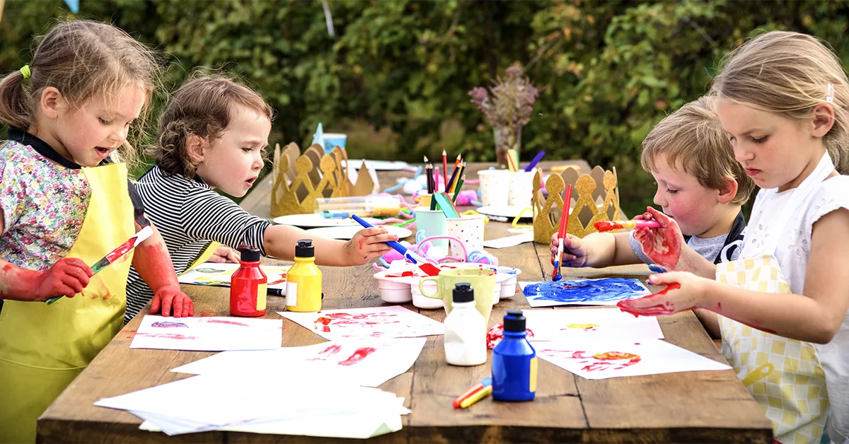 Students in an art class in one of the best nurseries in Jumeirah