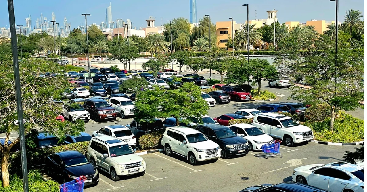 Rent a parking space in Dubai using different channels