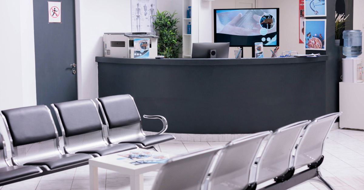 A sitting area in front of the reception in a Dubai hospital