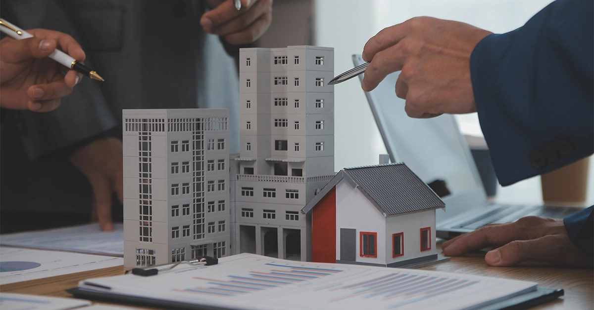 Property size and type are pivotal factors affecting commercial property value