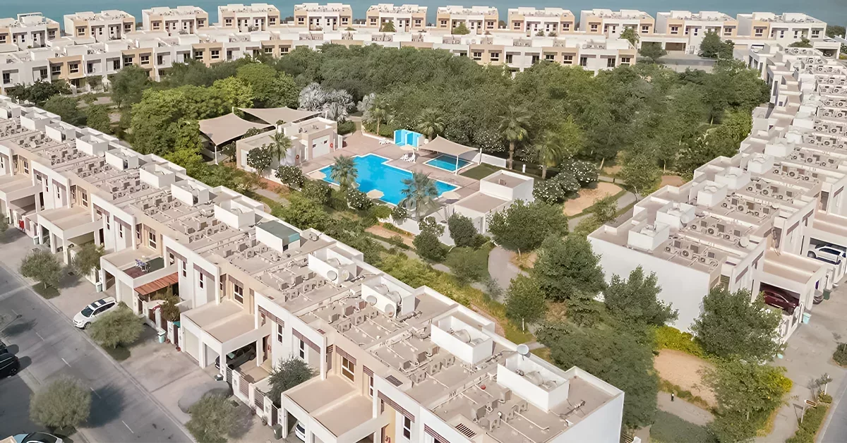 Waterfront villas in Flamingo Villas