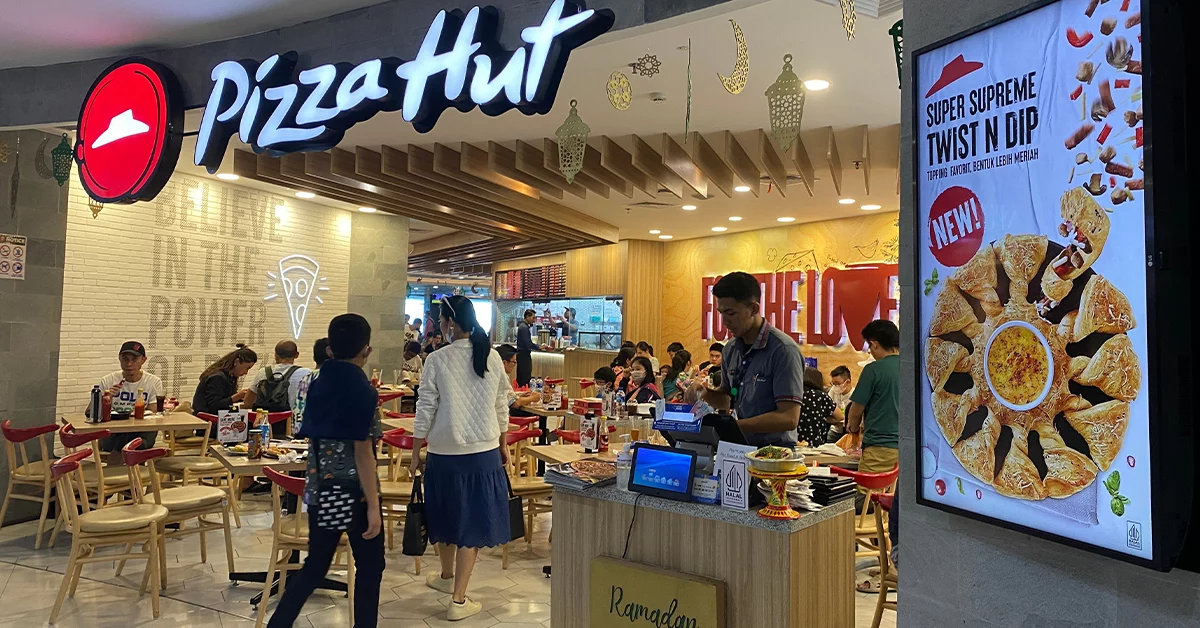  Pizza Hut at Ibn Battuta Mall