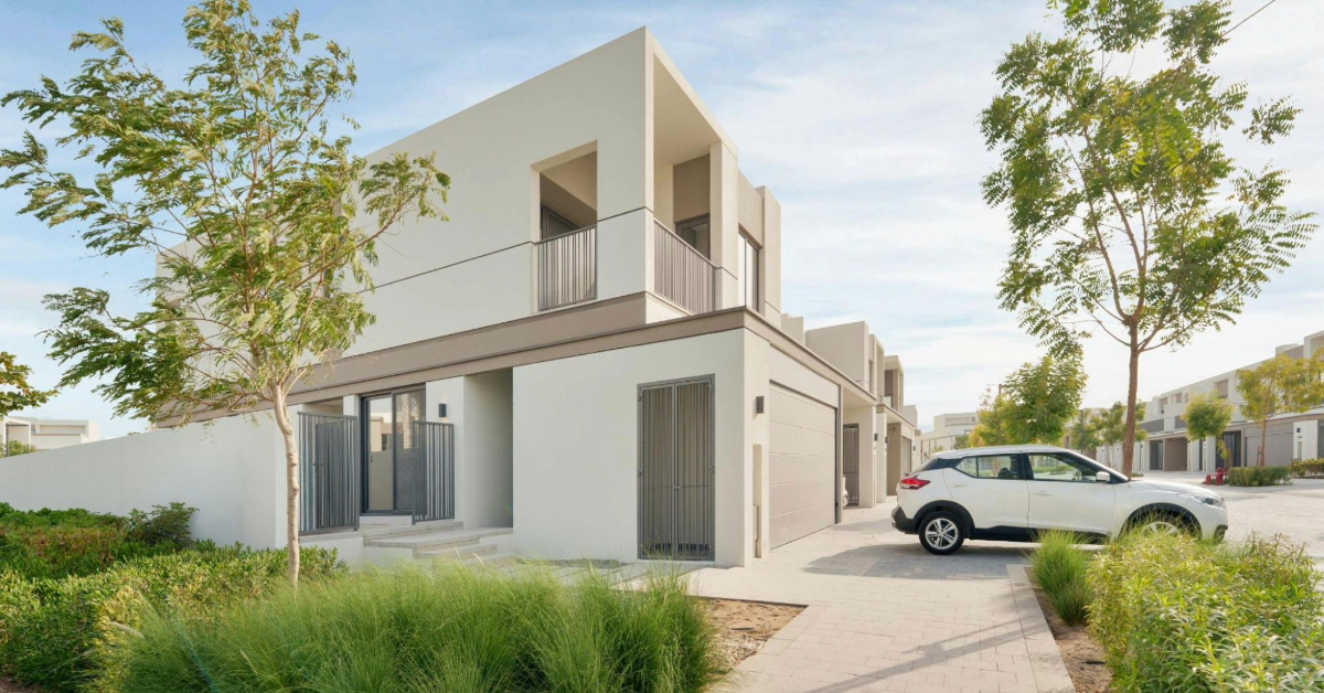 Modern villa in Dubai residential area
