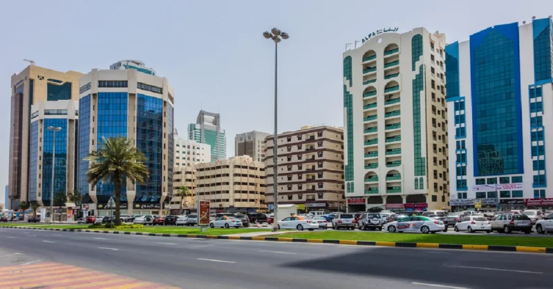 Living in Al Falaj