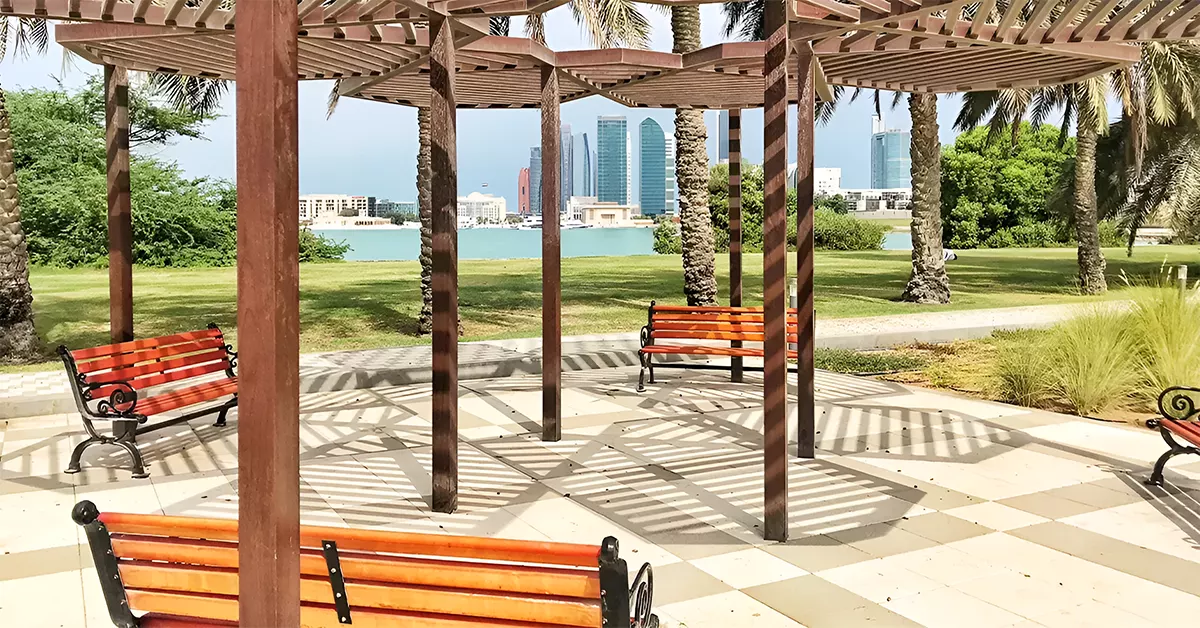 تتمتع حديقة الخالدية بالعديد من المرافق