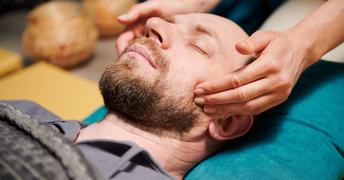 Face Massage Spa Service at Home in Dubai