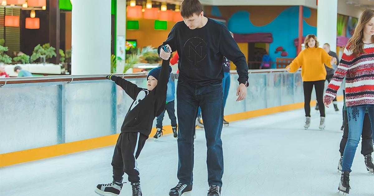 Skiing is one of the best things to do with kids in Dubai summer 