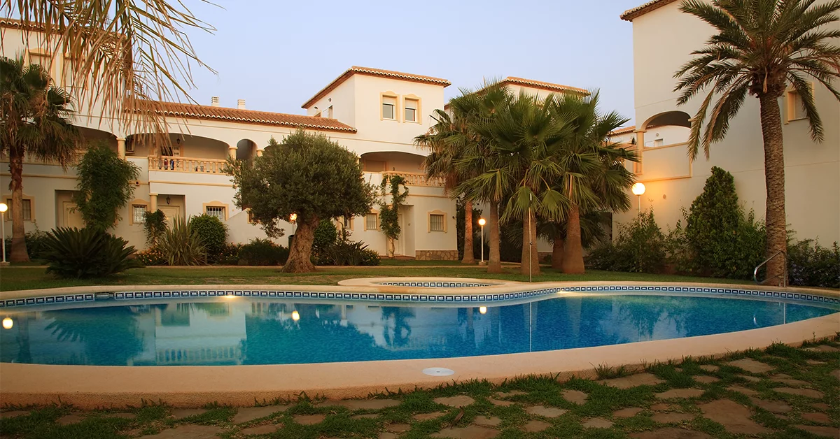 swimming pools in mirador la coleccion arabian ranches