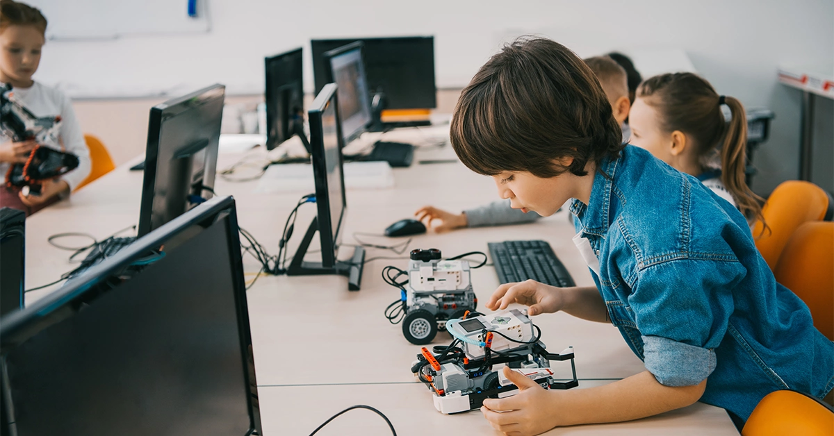 Children learning robotics at Summer Artificial Intelligence Camp