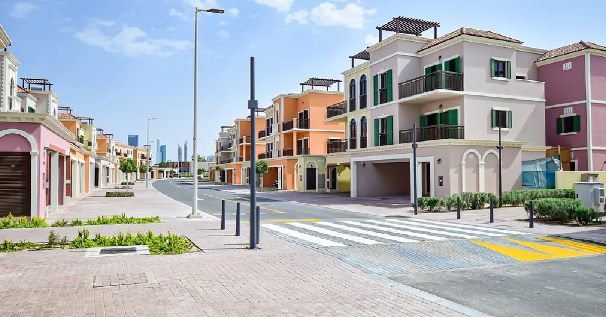 living in Al Khaznah