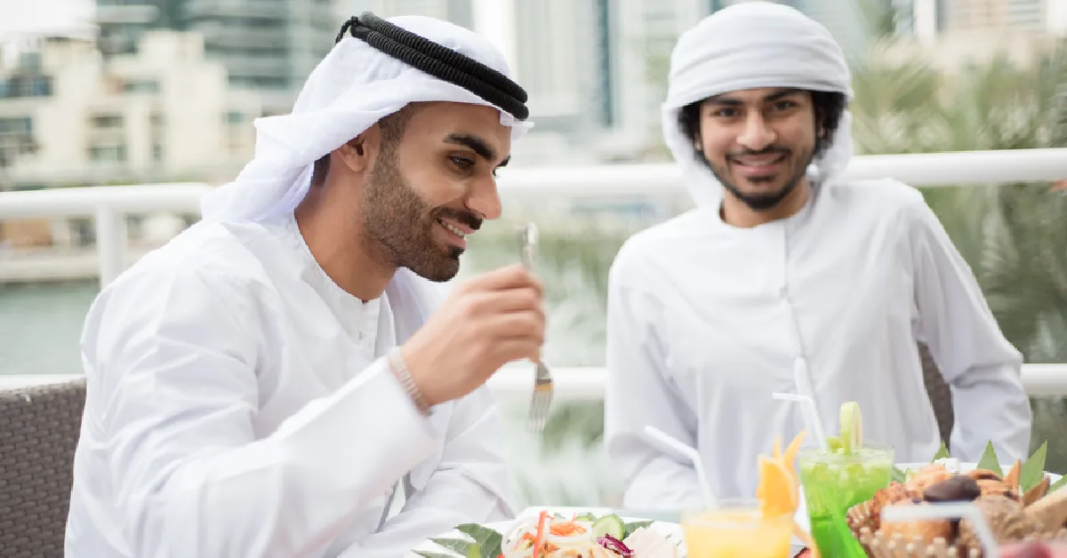 مطعم الامور في شارع الشيخ زايد