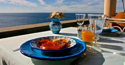 Al Hudayriat Island Restaurants