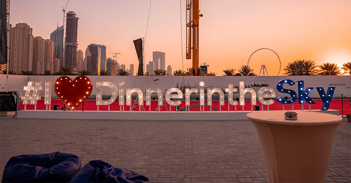 Dinner in the Sky Dubai sunset