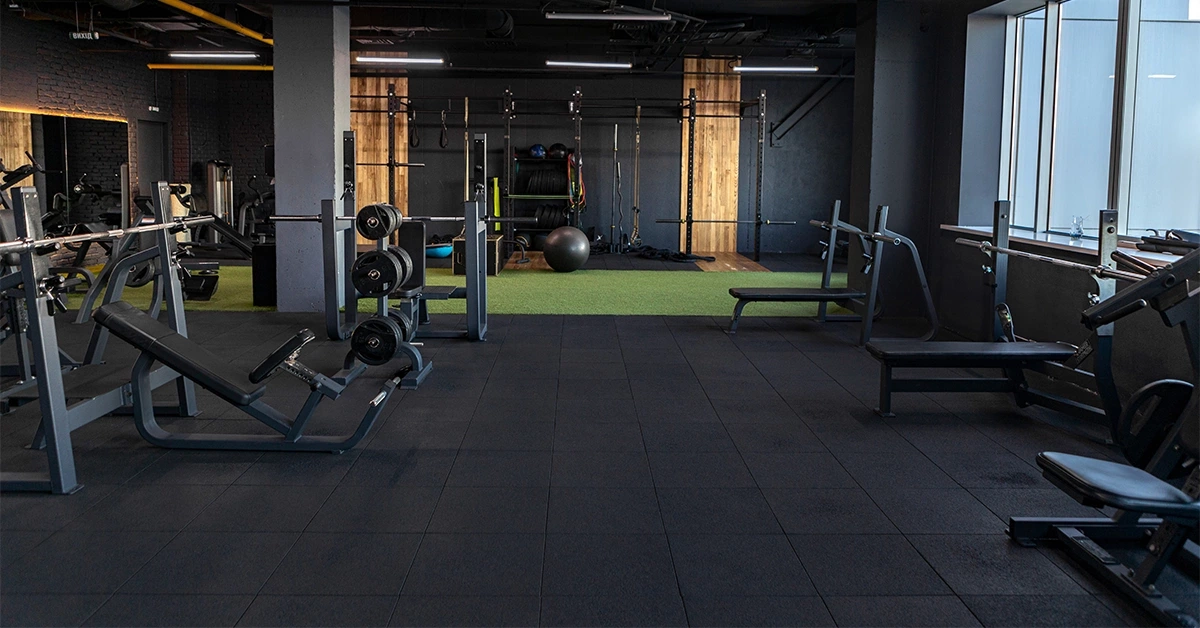 Equipment in the gym in Mussafah